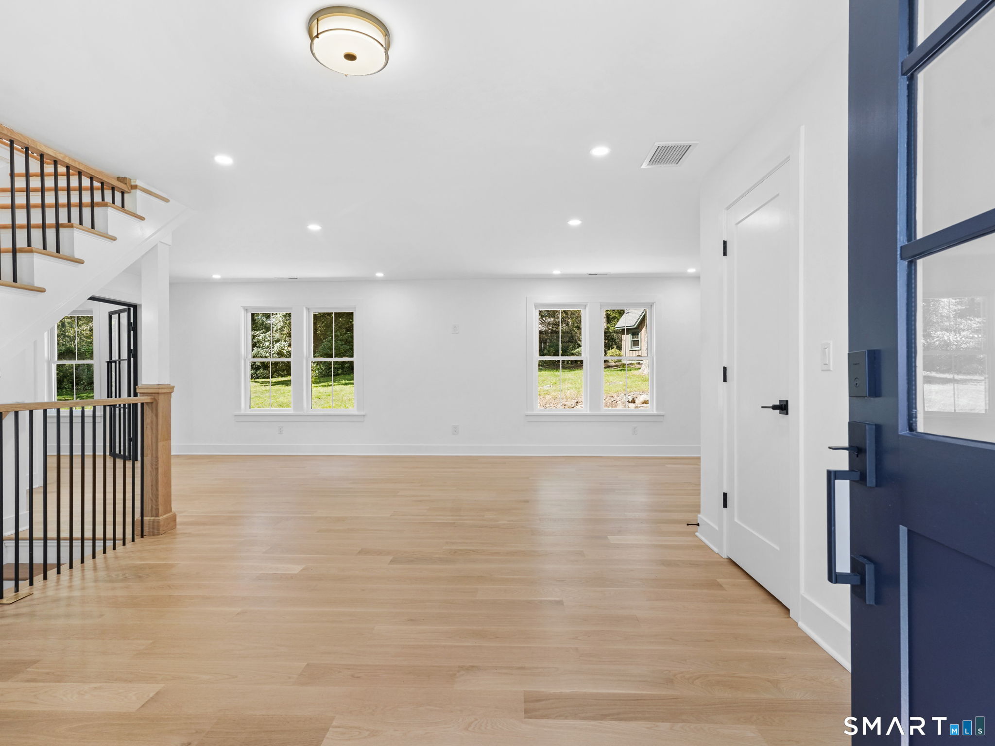 47 West Norwalk Road Norwalk, CT 06850 - Photo 4 of 39 Gallery Image 4