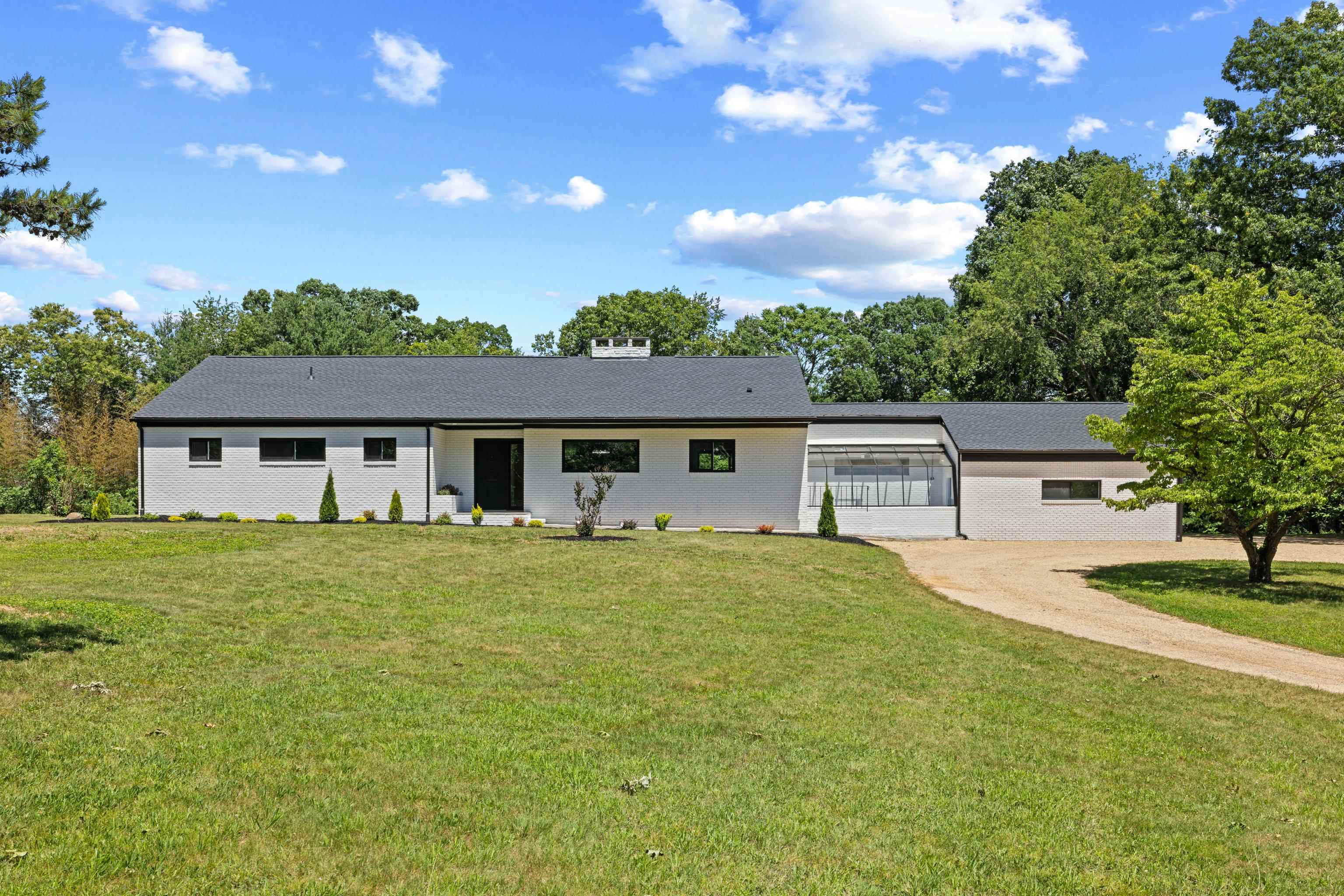 938 Ladd Road Waynesboro, VA 22980 - Photo 2 of 75