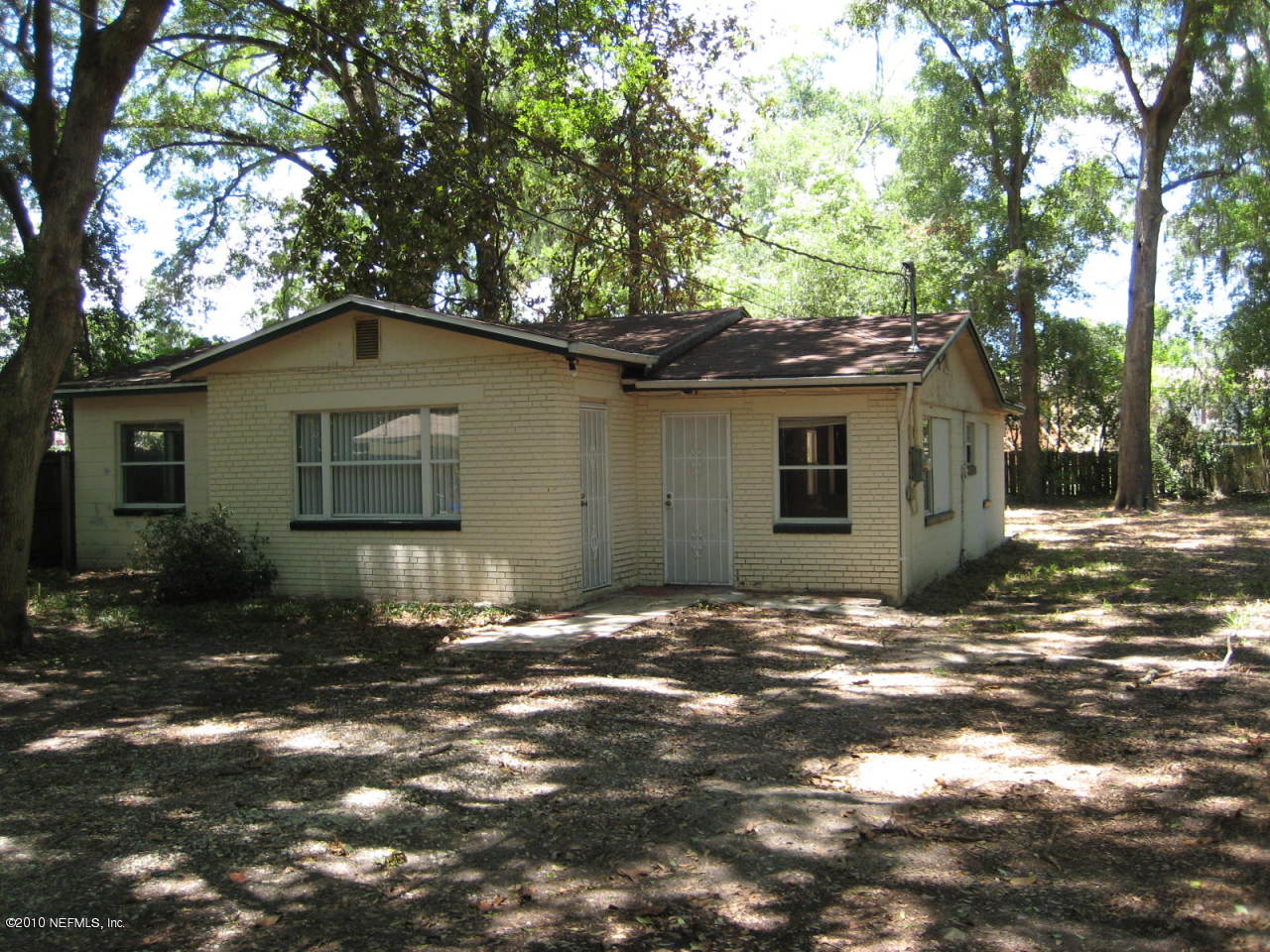 5051 Welborn Road Jacksonville, FL 32207 - Photo 1 of 12 FRONT