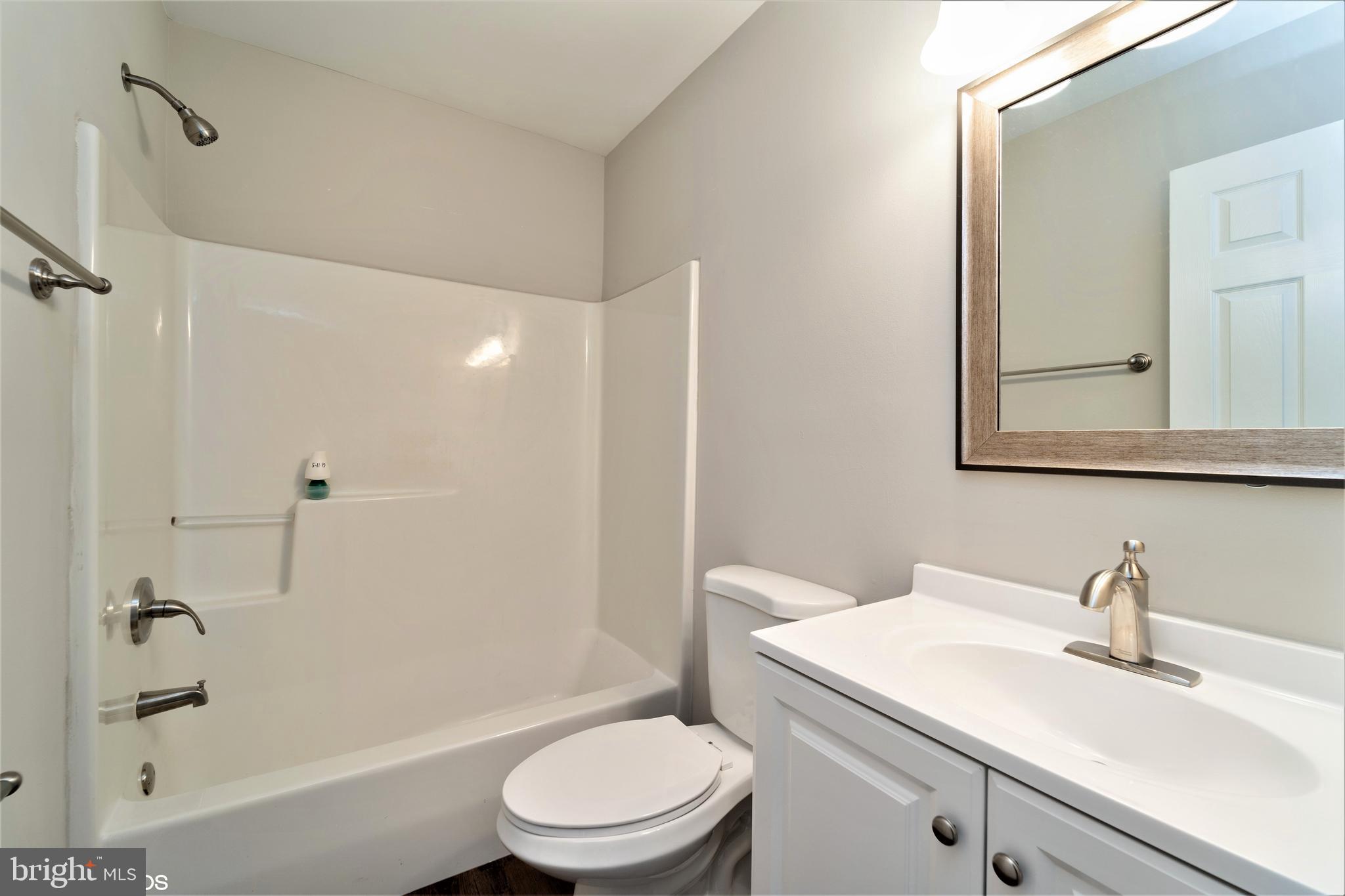 106 Quiet Road Sicklerville, NJ 08081 - Photo 14 of 25 Gallery Image 14