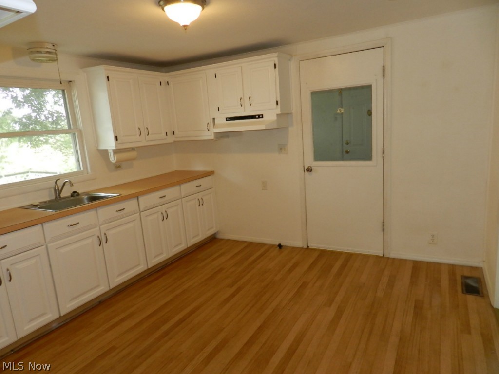 38874 Sugar Ridge Road North Ridgeville, OH 44039 - Photo 8 of 21