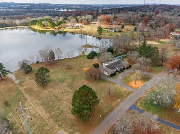 $749,900 | 51 Timberlake Drive, Fayetteville, TN 37334