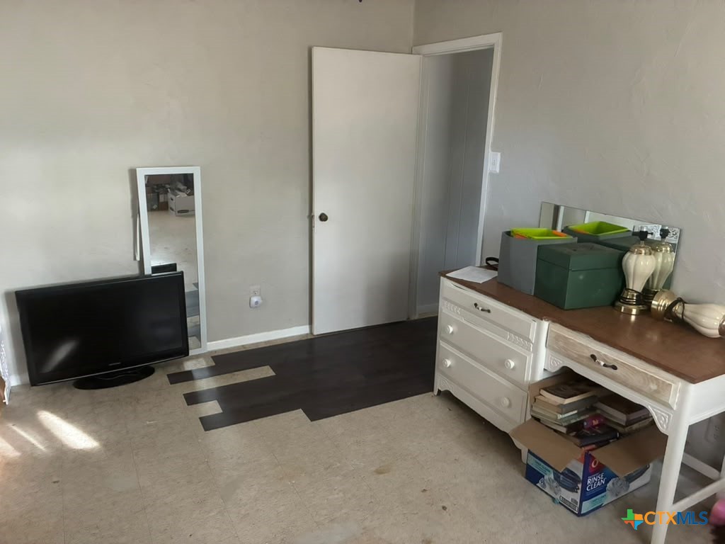 7716 McGregor Park Road Temple, TX 76502 - Photo 6 of 23 Gallery Image 6