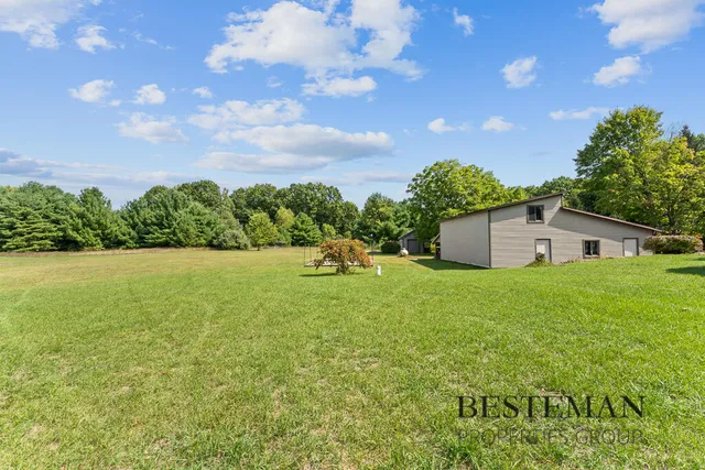 $449,900 | 7165 West 112th Street, Grant, MI 49327