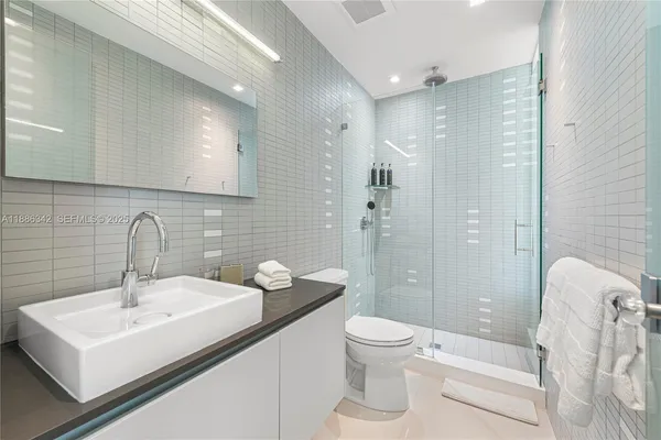 $90,000 | 440 South Hibiscus Drive, Miami Beach, FL 33139