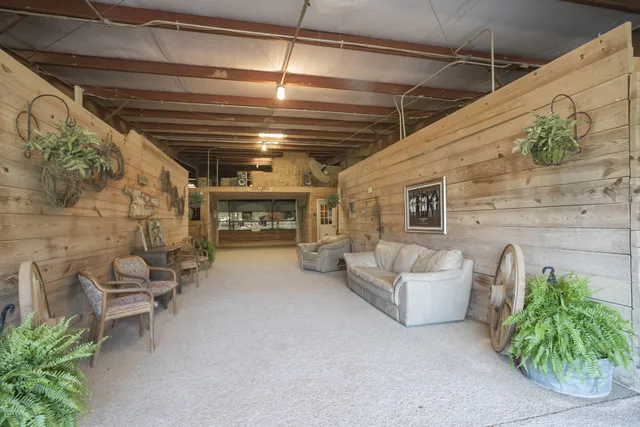 $11,000,000 | 6330 Cox Road, Arrington, TN 37014