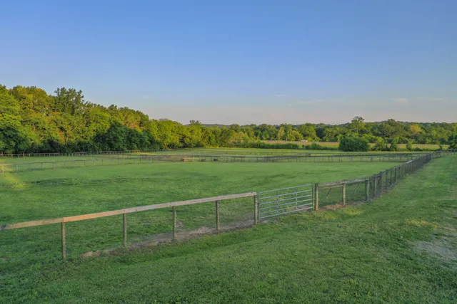 $11,000,000 | 6330 Cox Road, Arrington, TN 37014