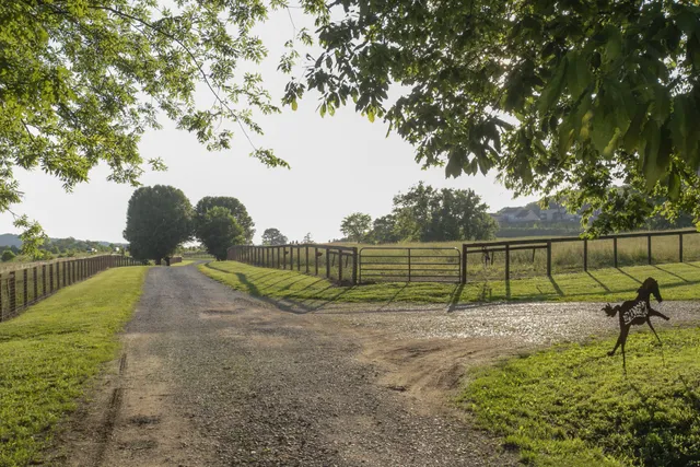 $11,000,000 | 6330 Cox Road, Arrington, TN 37014