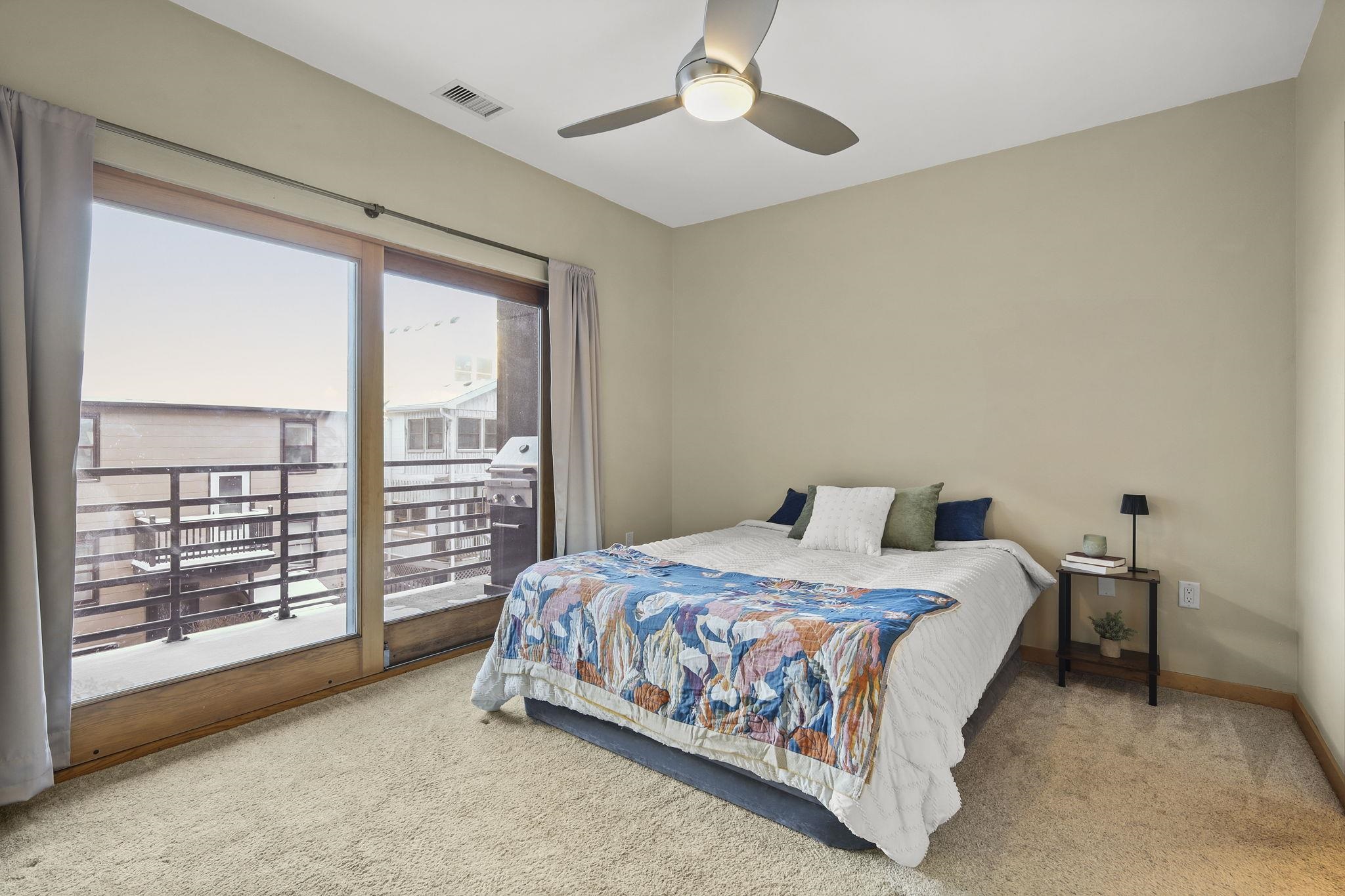 1835 Winnebago Street, Unit 207 Madison, WI 53704 - Photo 18 of 33