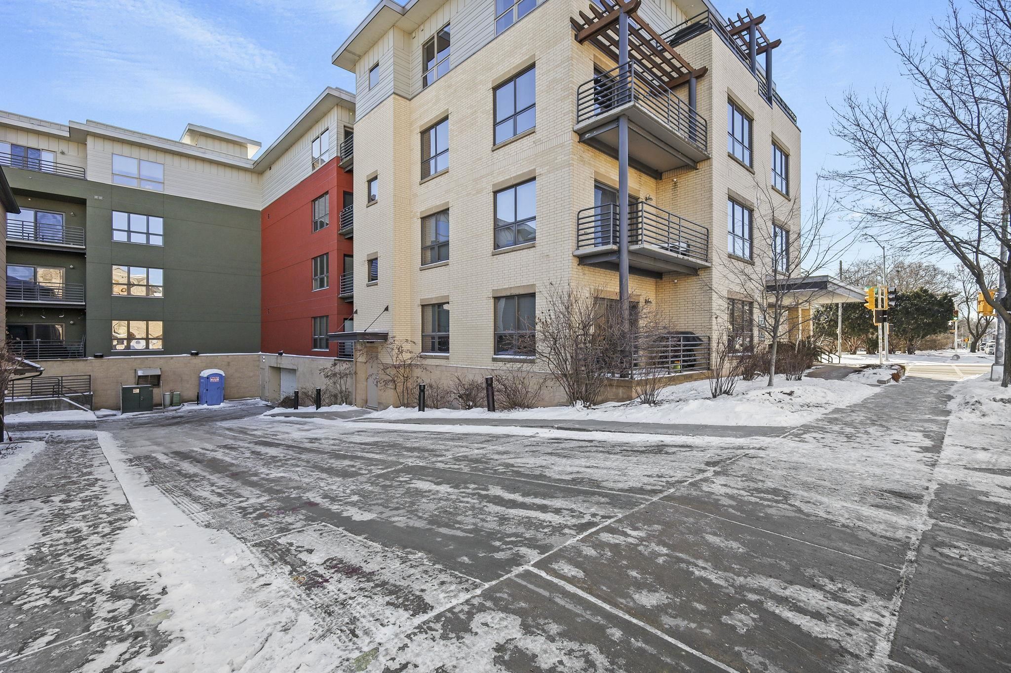 1835 Winnebago Street, Unit 207 Madison, WI 53704 - Photo 31 of 33