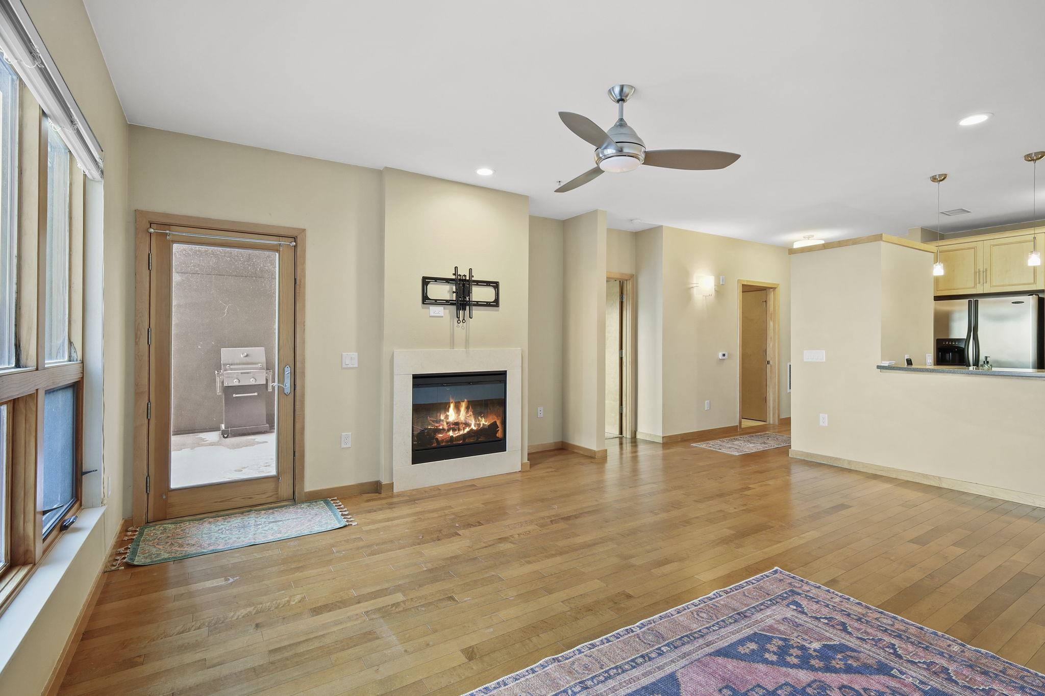 1835 Winnebago Street, Unit 207 Madison, WI 53704 - Photo 4 of 33