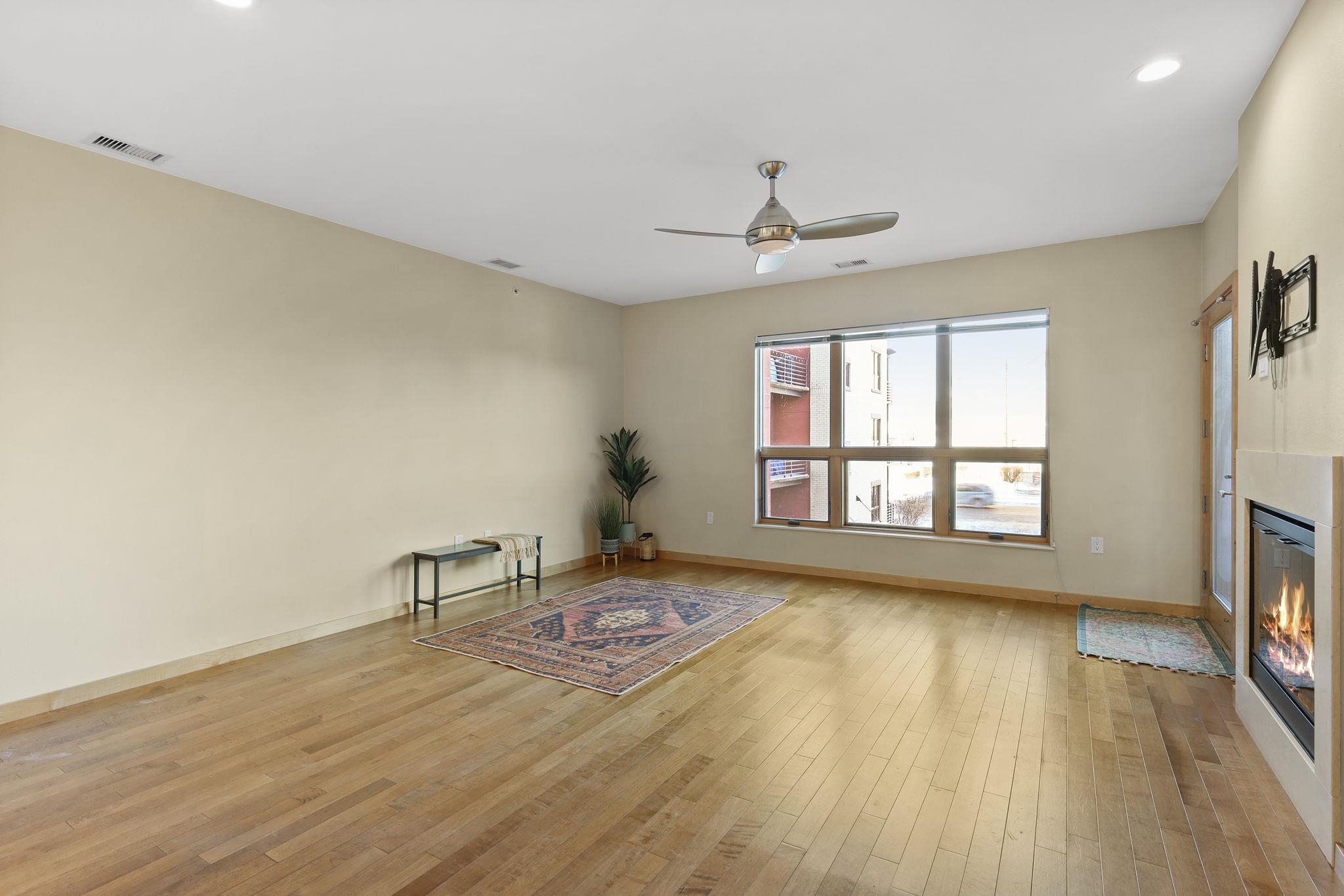 1835 Winnebago Street, Unit 207 Madison, WI 53704 - Photo 5 of 33