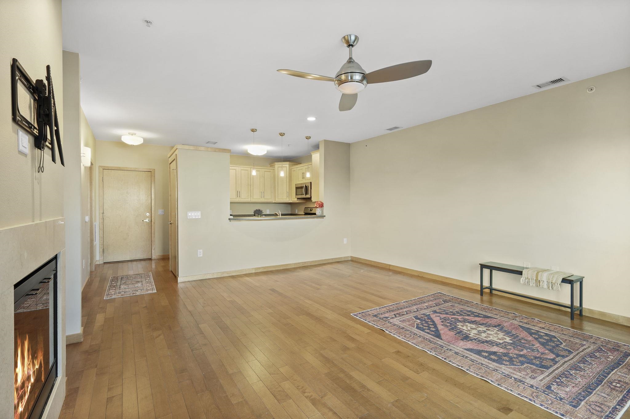 1835 Winnebago Street, Unit 207 Madison, WI 53704 - Photo 6 of 33