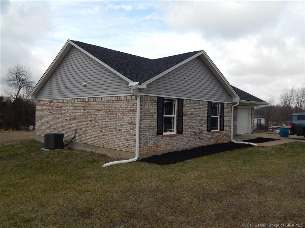 1293 Wissman Road Georgetown, IN 47122 - Photo 3 of 37