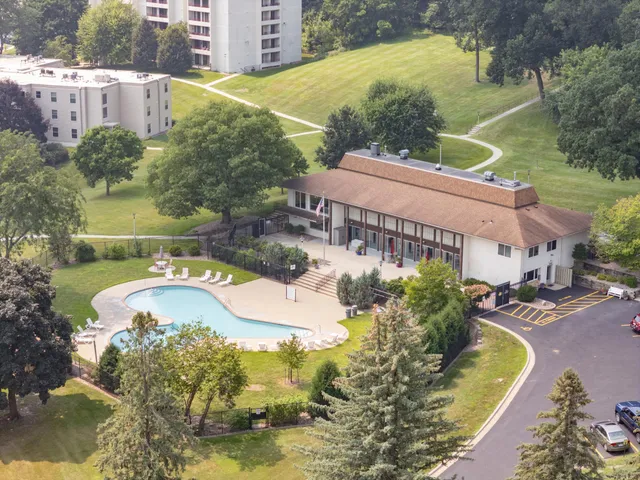 $99,000 | 2011 Viking Drive Northwest, Unit 23, Rochester, MN 55901