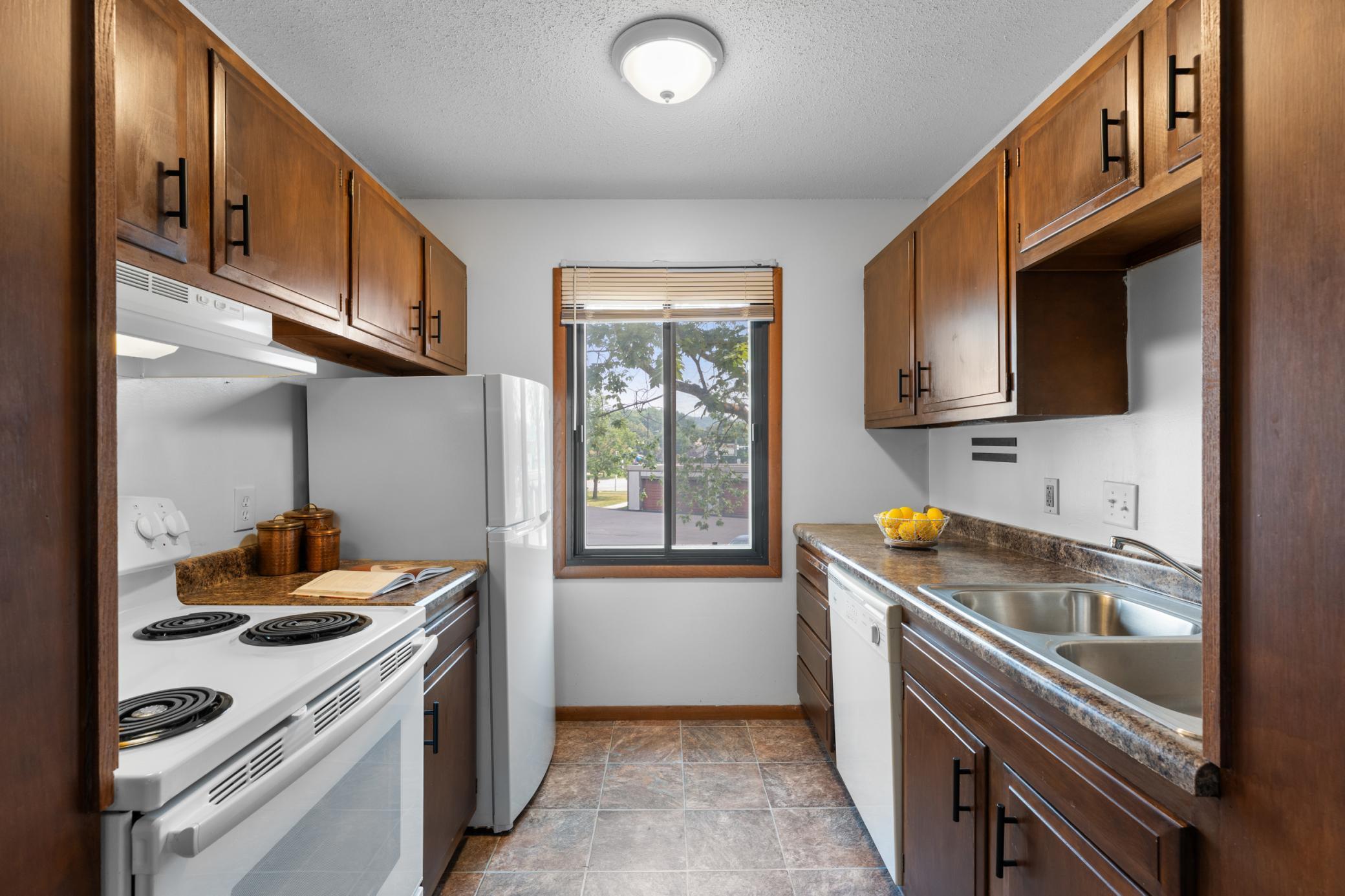 2011 Viking Drive Northwest, Unit 23 Rochester, MN 55901 - Photo 2 of 24