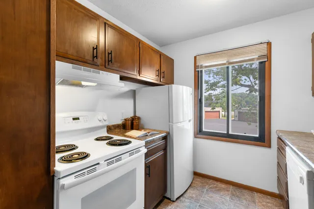 $99,000 | 2011 Viking Drive Northwest, Unit 23, Rochester, MN 55901