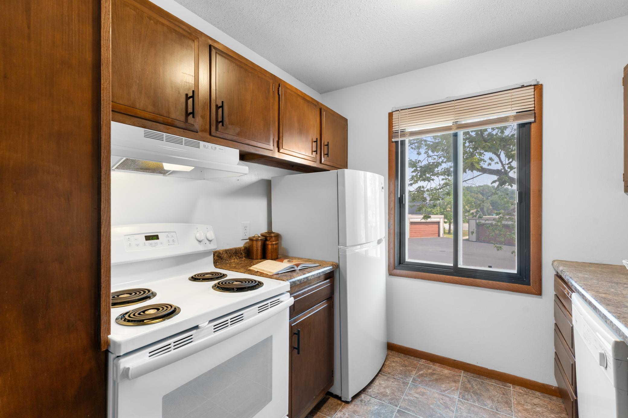 2011 Viking Drive Northwest, Unit 23 Rochester, MN 55901 - Photo 5 of 24