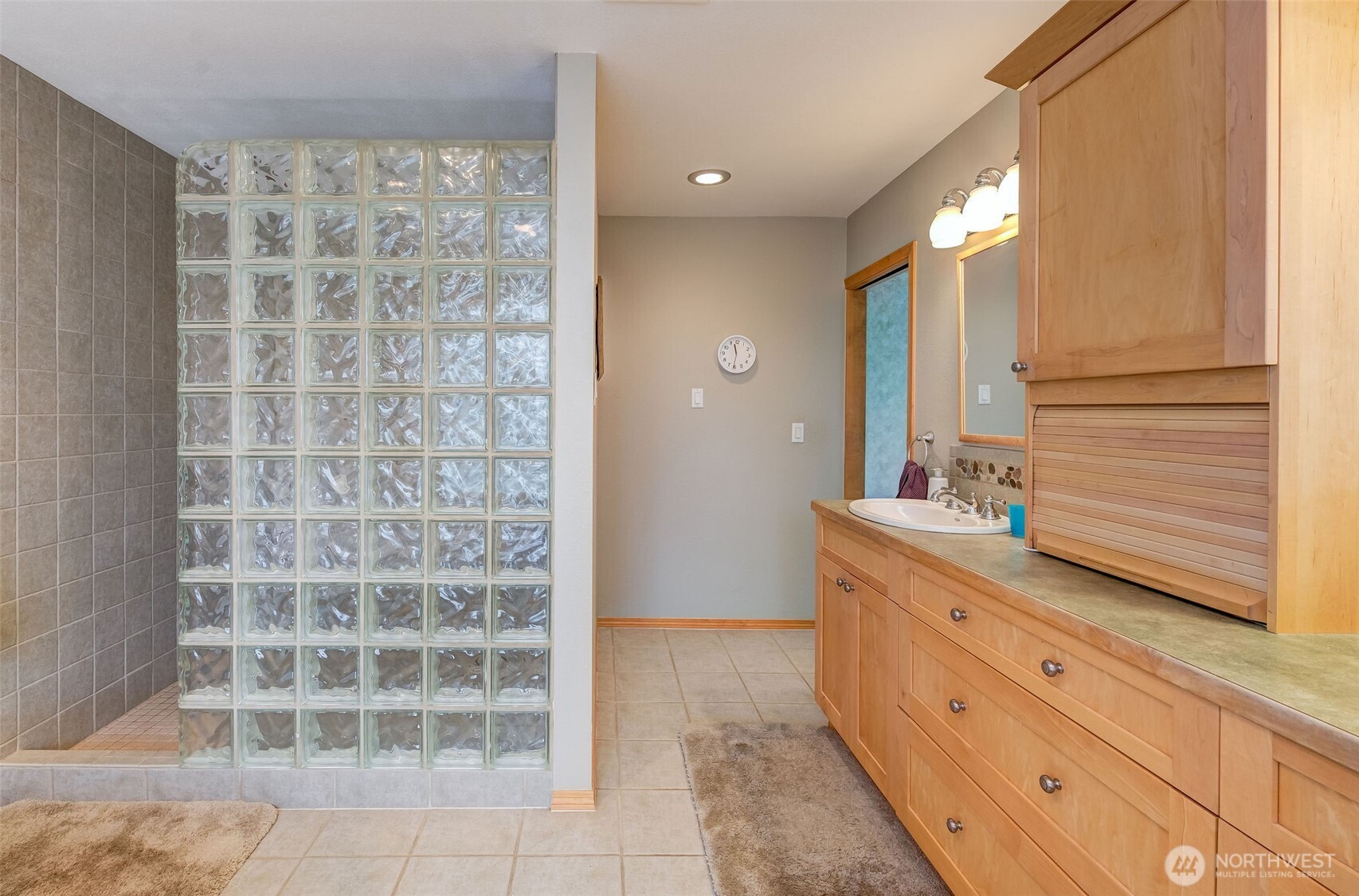 409 Austin Avenue Wenatchee, WA 98801 - Photo 23 of 40