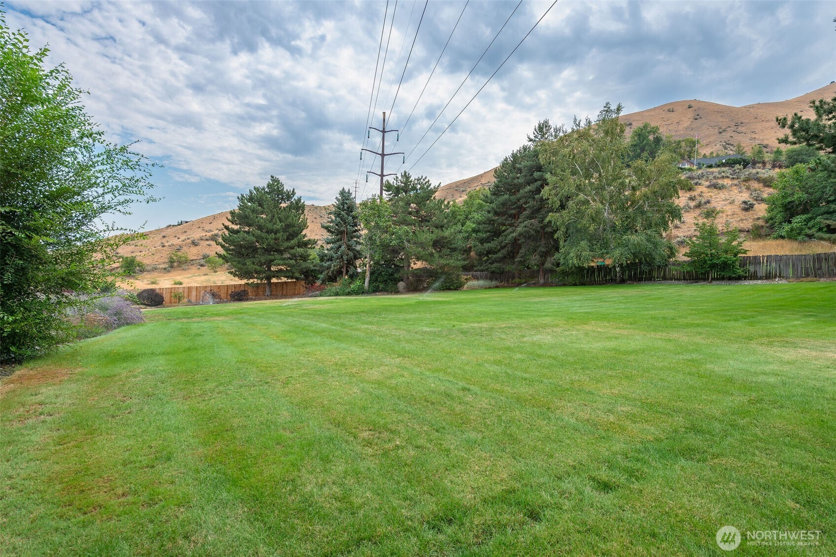 409 Austin Avenue Wenatchee, WA 98801 - Photo 37 of 40