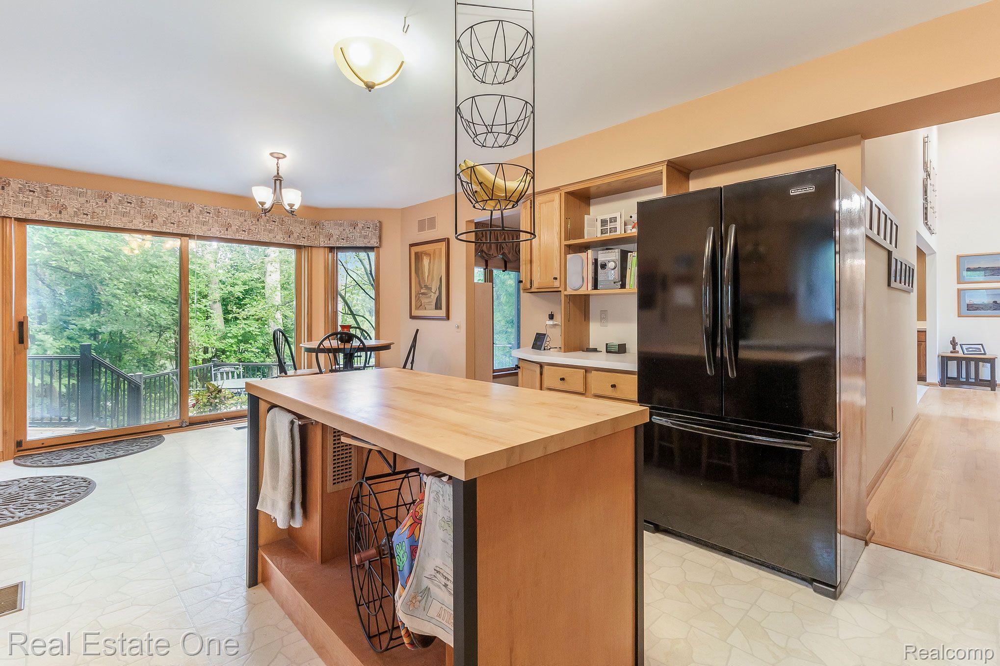 21781 Garfield Road Northville, MI 48167 - Photo 21 of 43 KITCHEN