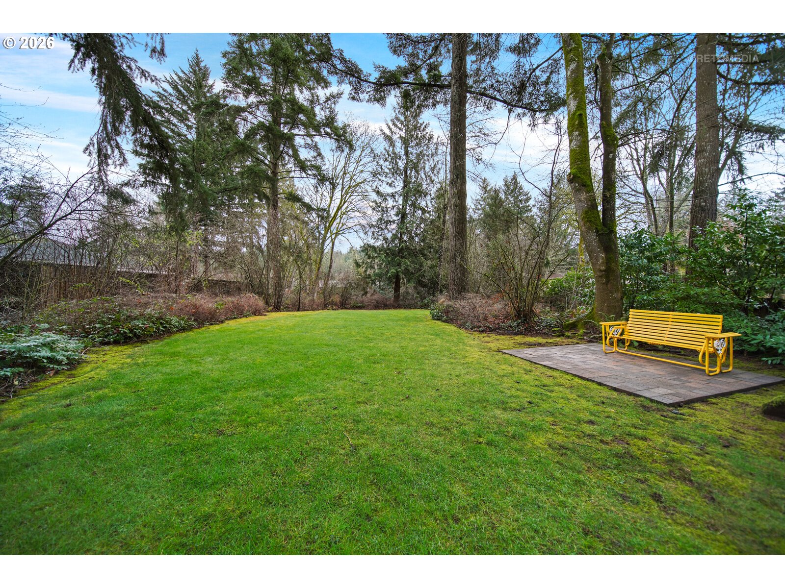 17738 Kelok Road Lake Oswego, OR 97034 - Photo 35 of 48 a view of a backyard with a small cabin