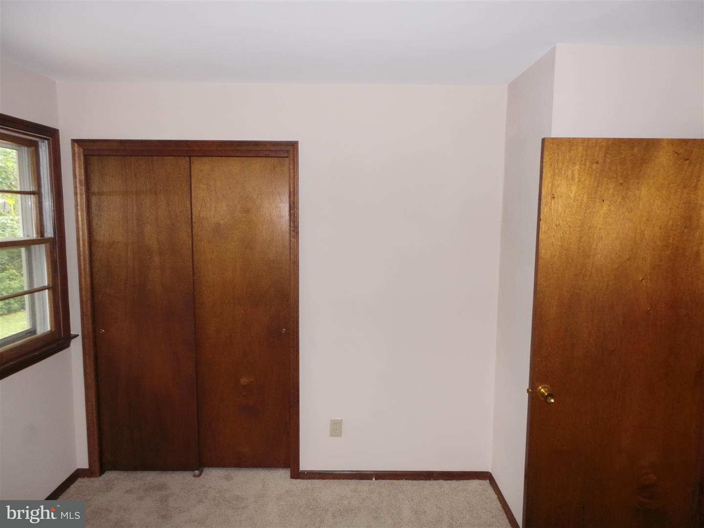 1711 Prospect Ridge Boulevard Haddon Heights, NJ 08035 - Photo 14 of 24 a view of an front door