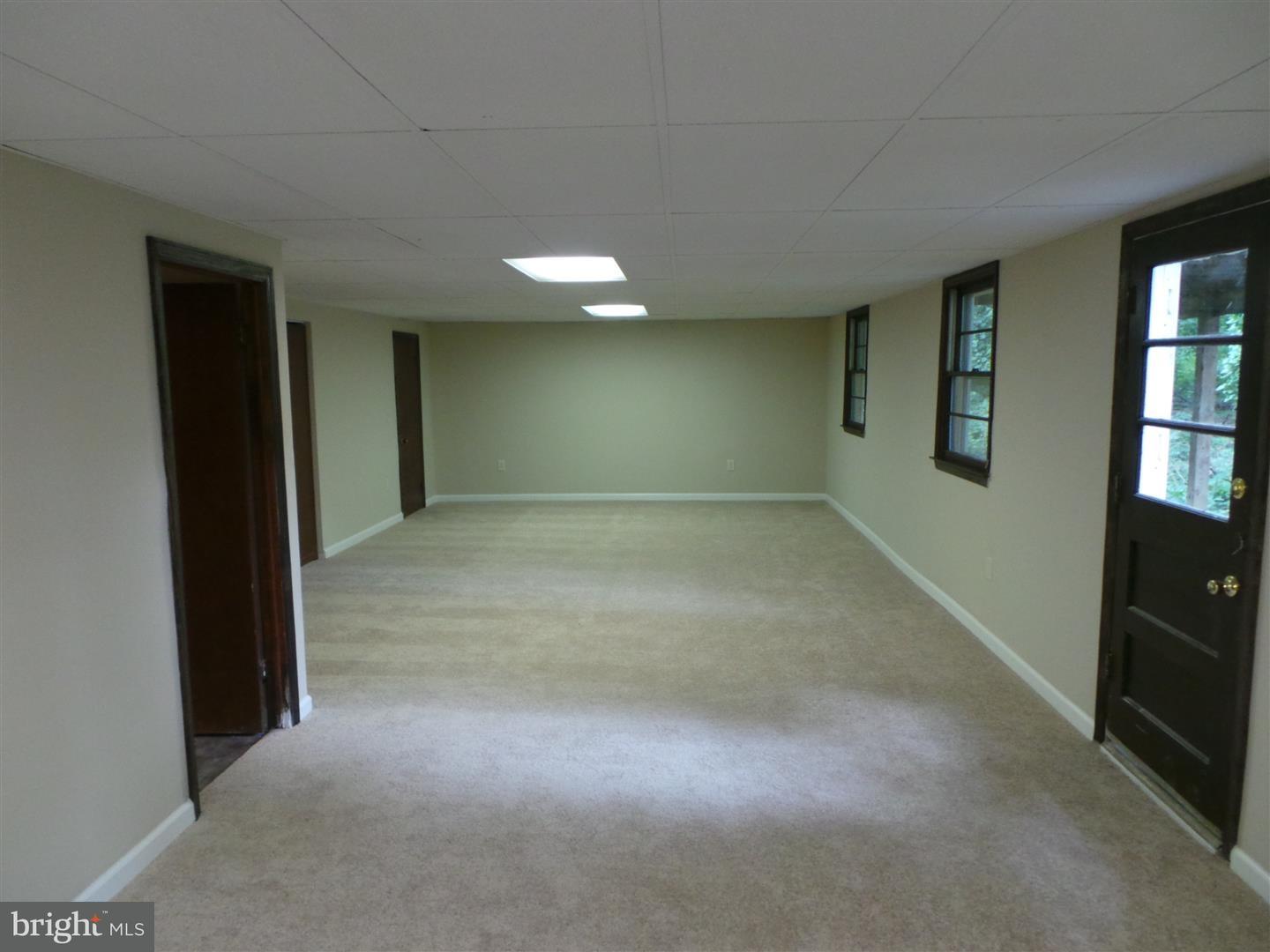 1711 Prospect Ridge Boulevard Haddon Heights, NJ 08035 - Photo 22 of 24 an empty room with windows
