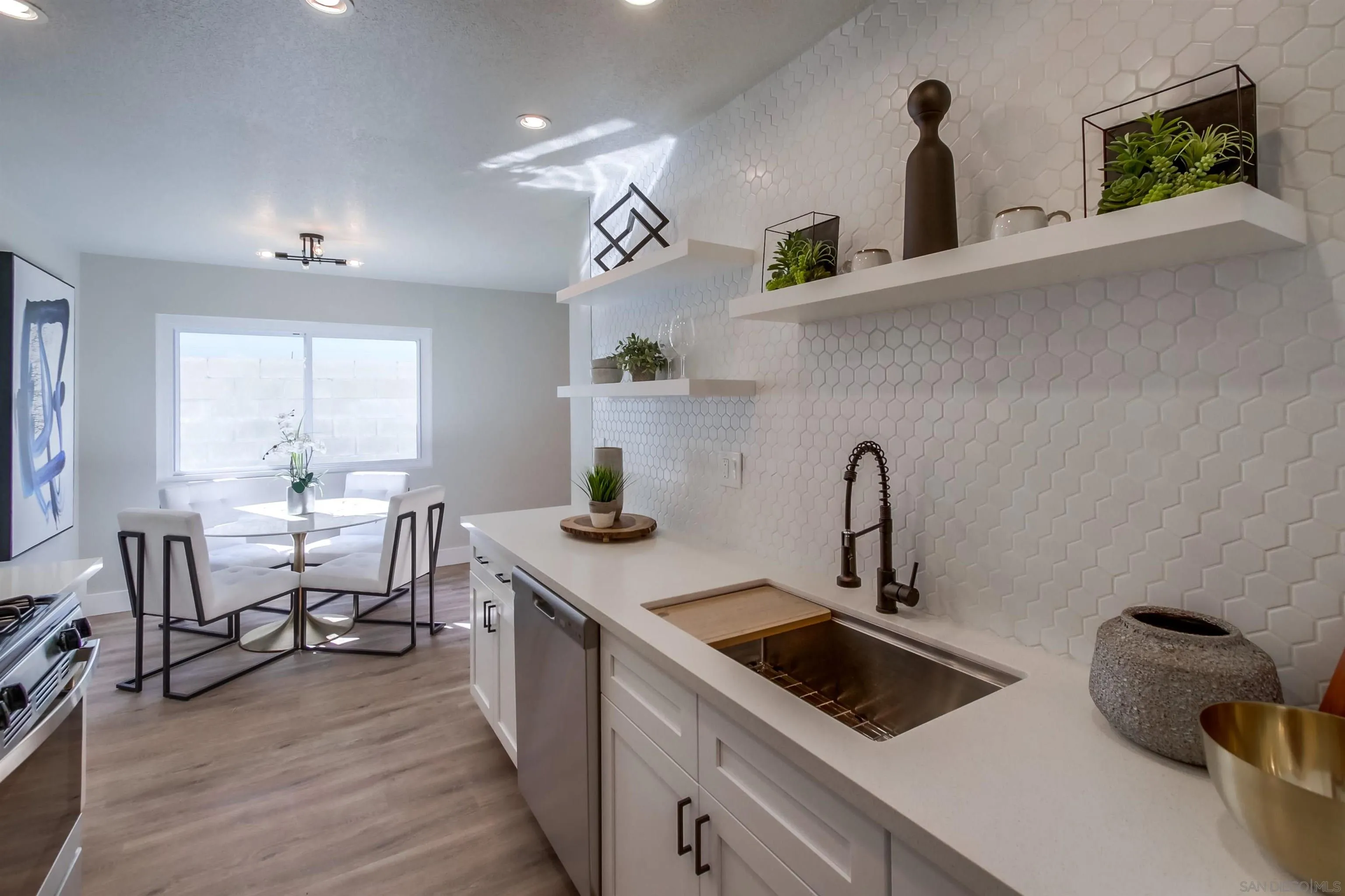 238 69th Street San Diego, CA 92114 - Photo 9 of 27