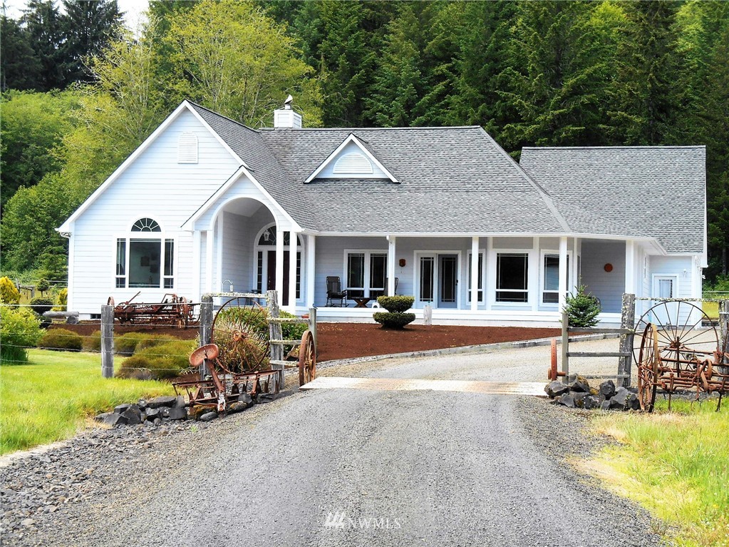 1063 Elochoman Valley Road Cathlamet, WA 98612 - Photo 1 of 25 Gallery Image 1