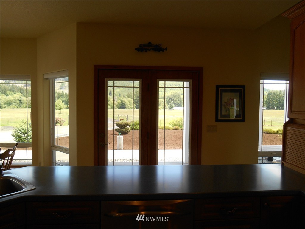1063 Elochoman Valley Road Cathlamet, WA 98612 - Photo 5 of 25 Gallery Image 5