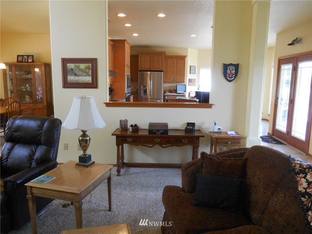 1063 Elochoman Valley Road Cathlamet, WA 98612 - Photo 7 of 25 Gallery Image 7