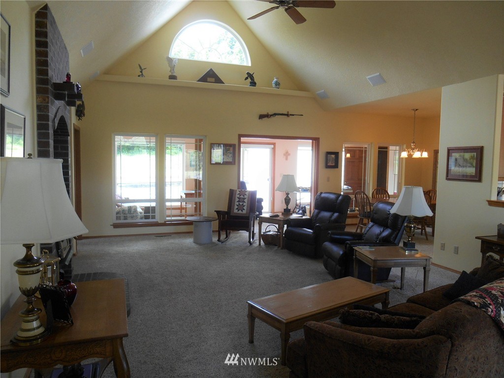 1063 Elochoman Valley Road Cathlamet, WA 98612 - Photo 8 of 25 Gallery Image 8