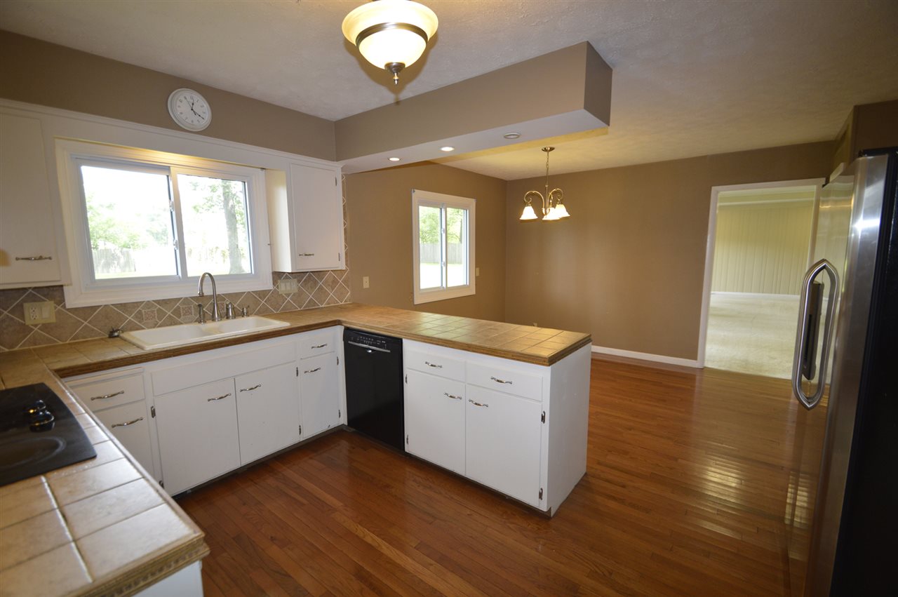 5510 Covington Road Fort Wayne, IN 46804 - Photo 18 of 36