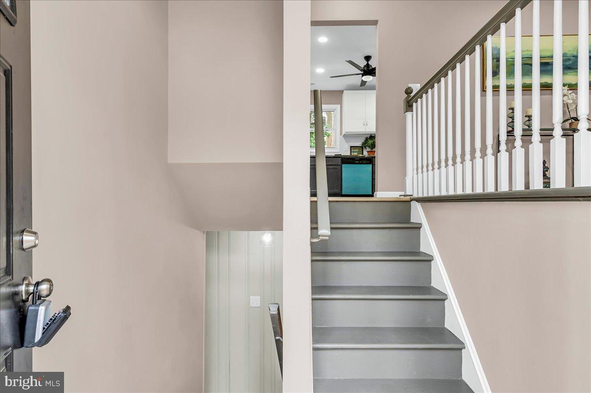 668 Arbour Drive Newark, DE 19713 - Photo 4 of 28