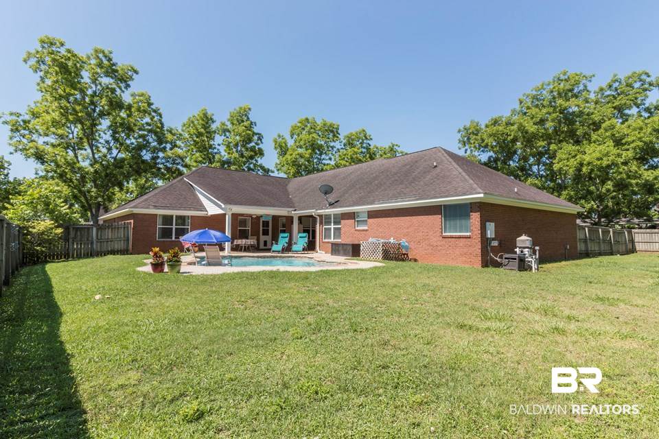 9049 Ashley Court Daphne, AL 36526 - Photo 3 of 20 Back Yard