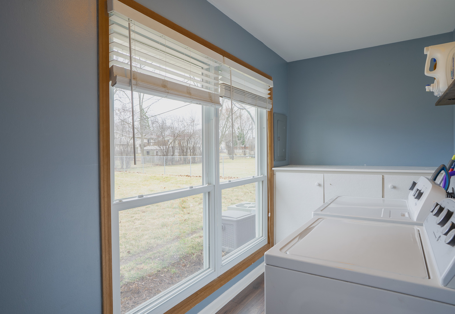 1935 Larchmont Road Hoffman Estates, IL 60169 - Photo 24 of 30 a utility room with dryer and washer