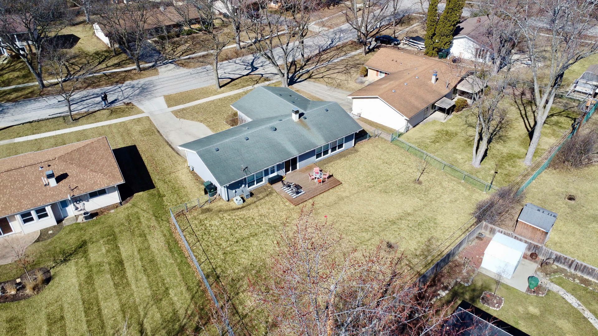 1935 Larchmont Road Hoffman Estates, IL 60169 - Photo 26 of 30