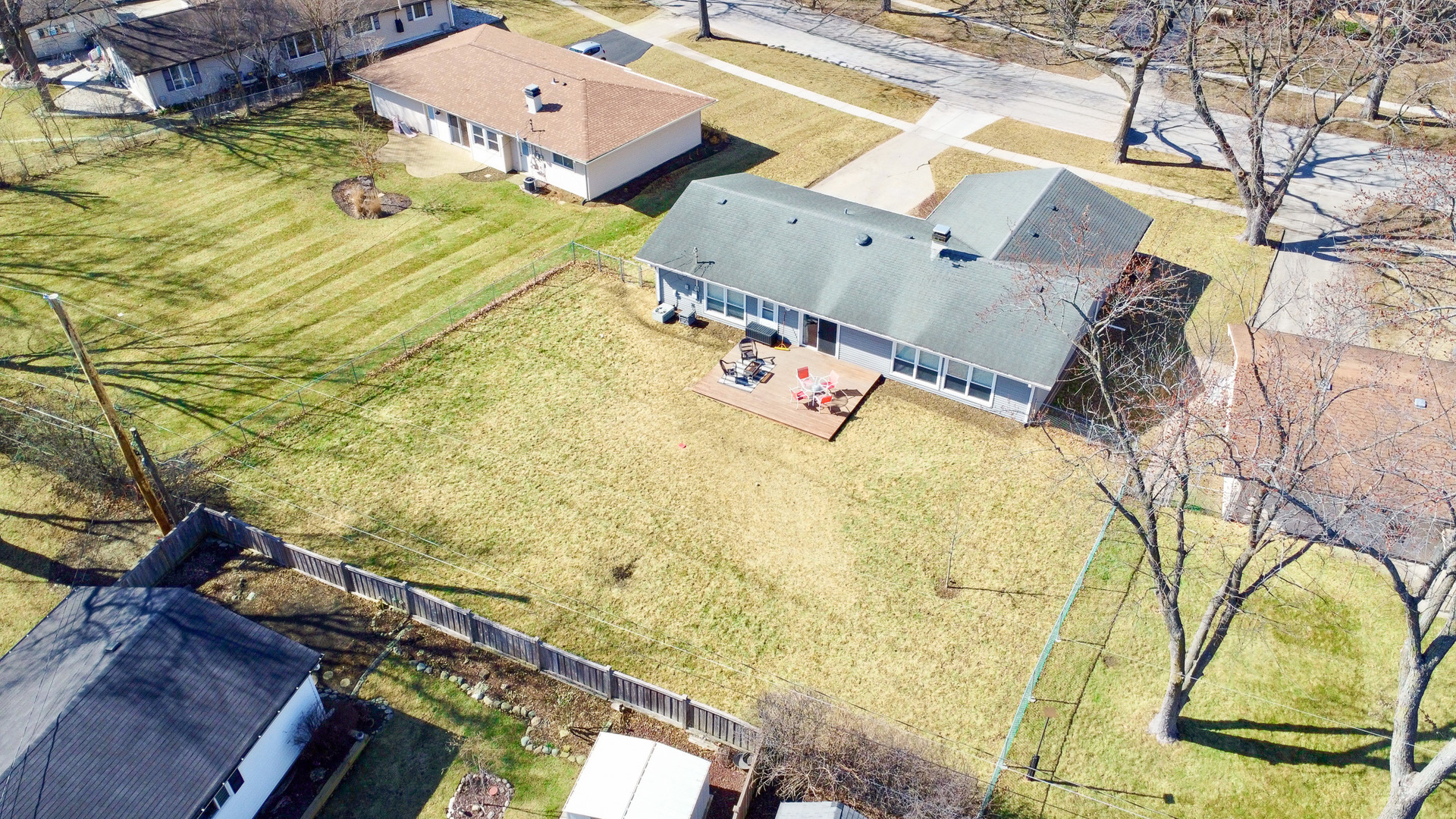 1935 Larchmont Road Hoffman Estates, IL 60169 - Photo 27 of 30