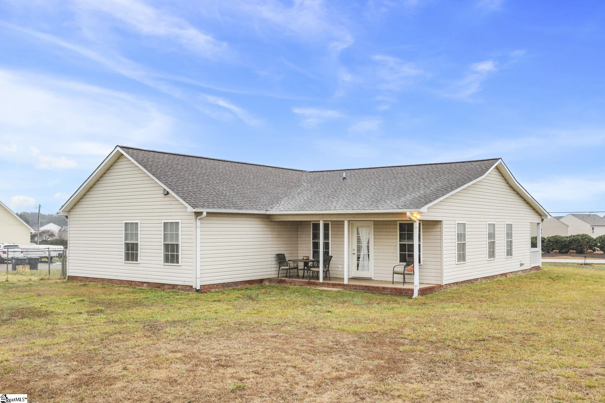 665 Holly Springs Road Lyman, SC 29365 - Photo 2 of 38