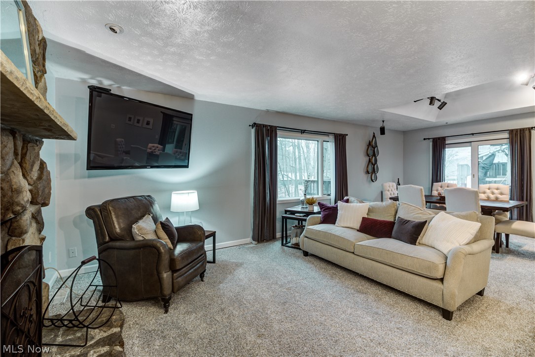 17524 Falling Water Road Strongsville, OH 44136 - Photo 11 of 35 Gallery Image 11