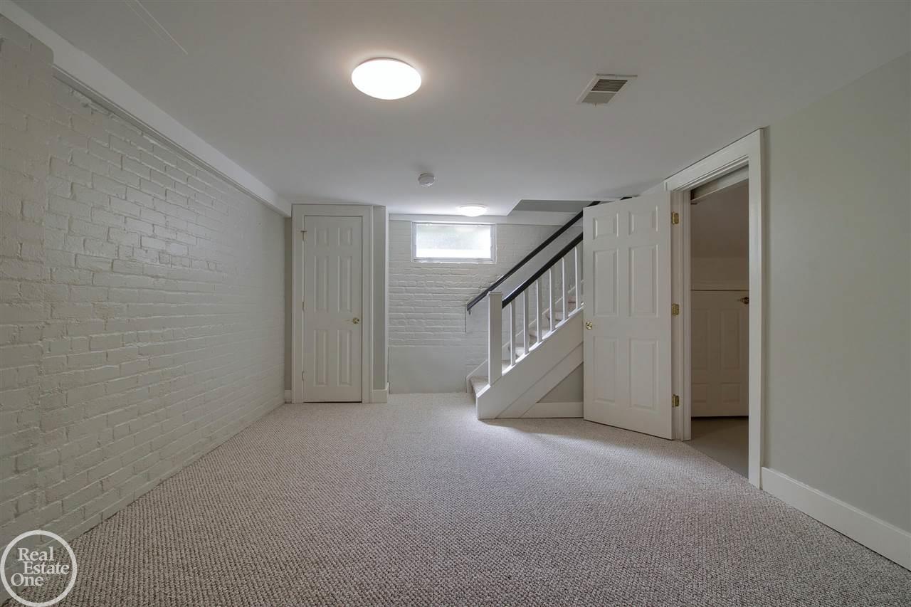 75 Mapleton Road Grosse Pointe Farms, MI 48236 - Photo 23 of 32