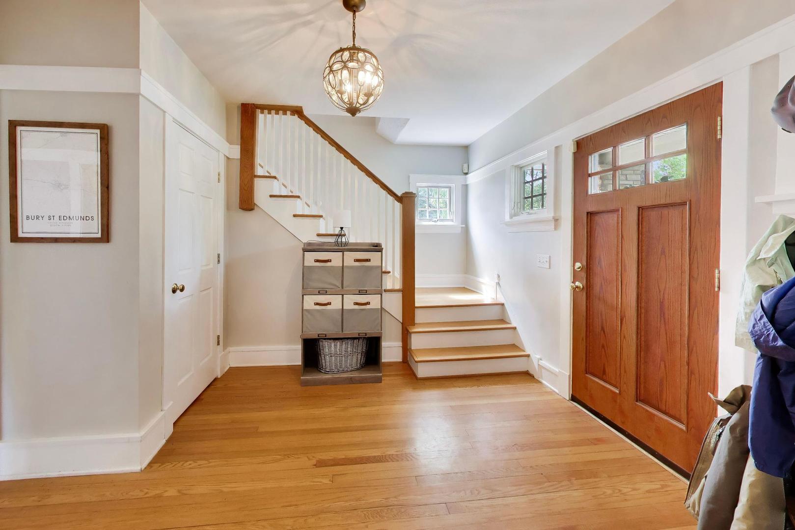 317 Olmsted Road Riverside, IL 60546 - Photo 6 of 58