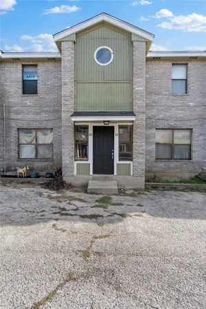 $120,000 | 1221 Hopkins Street, Unit 11, San Marcos, TX 78666