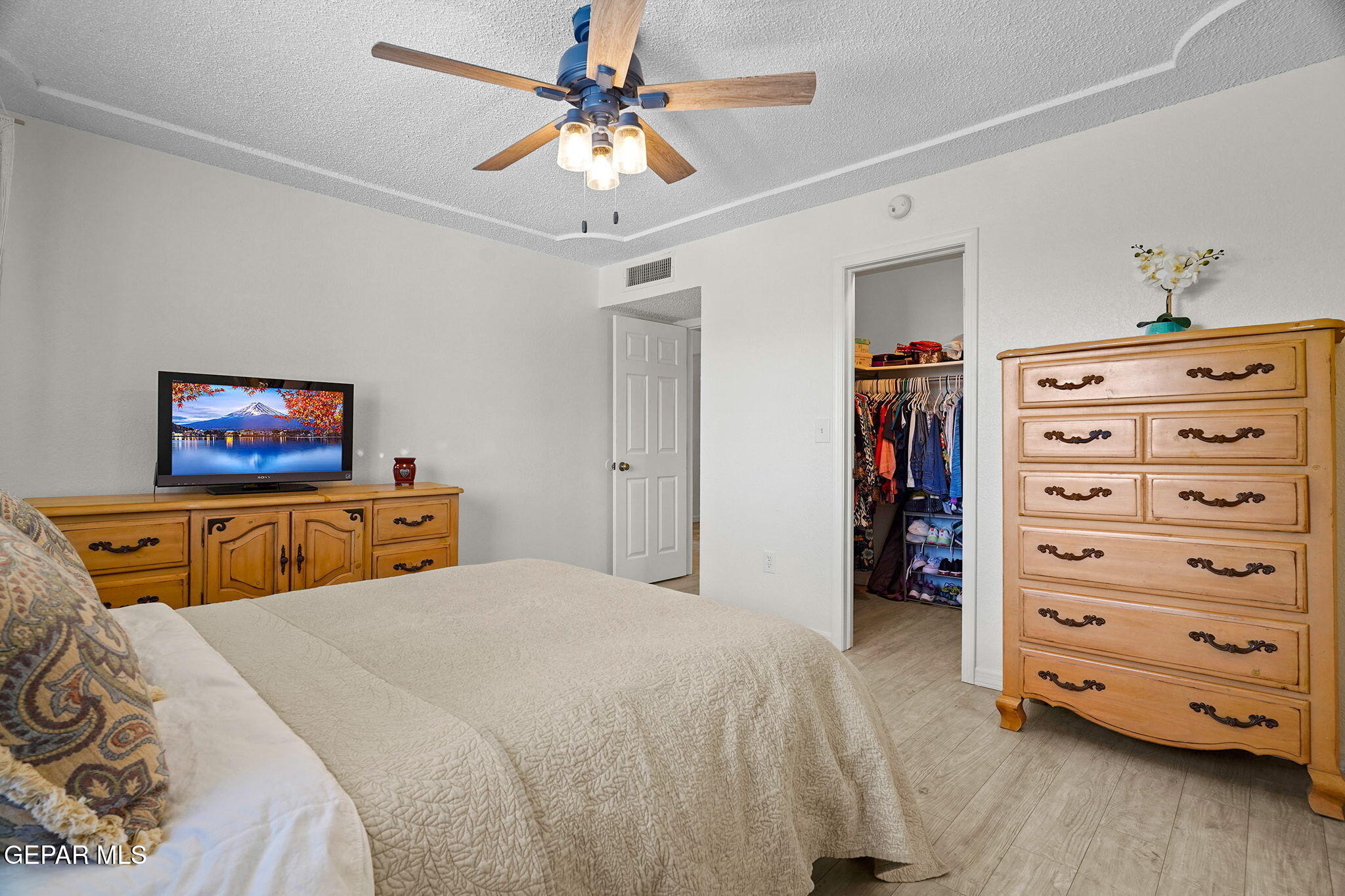 11230 Red Hawk Lane El Paso, TX 79936 - Photo 19 of 40 29-web-or-mls-DSC05703