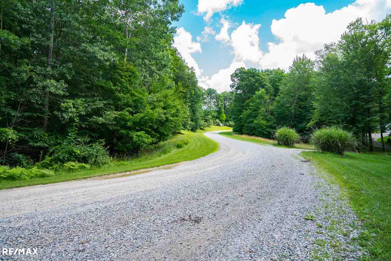 Charitoo Ridge Leonard, MI 48367 - Photo 8 of 11