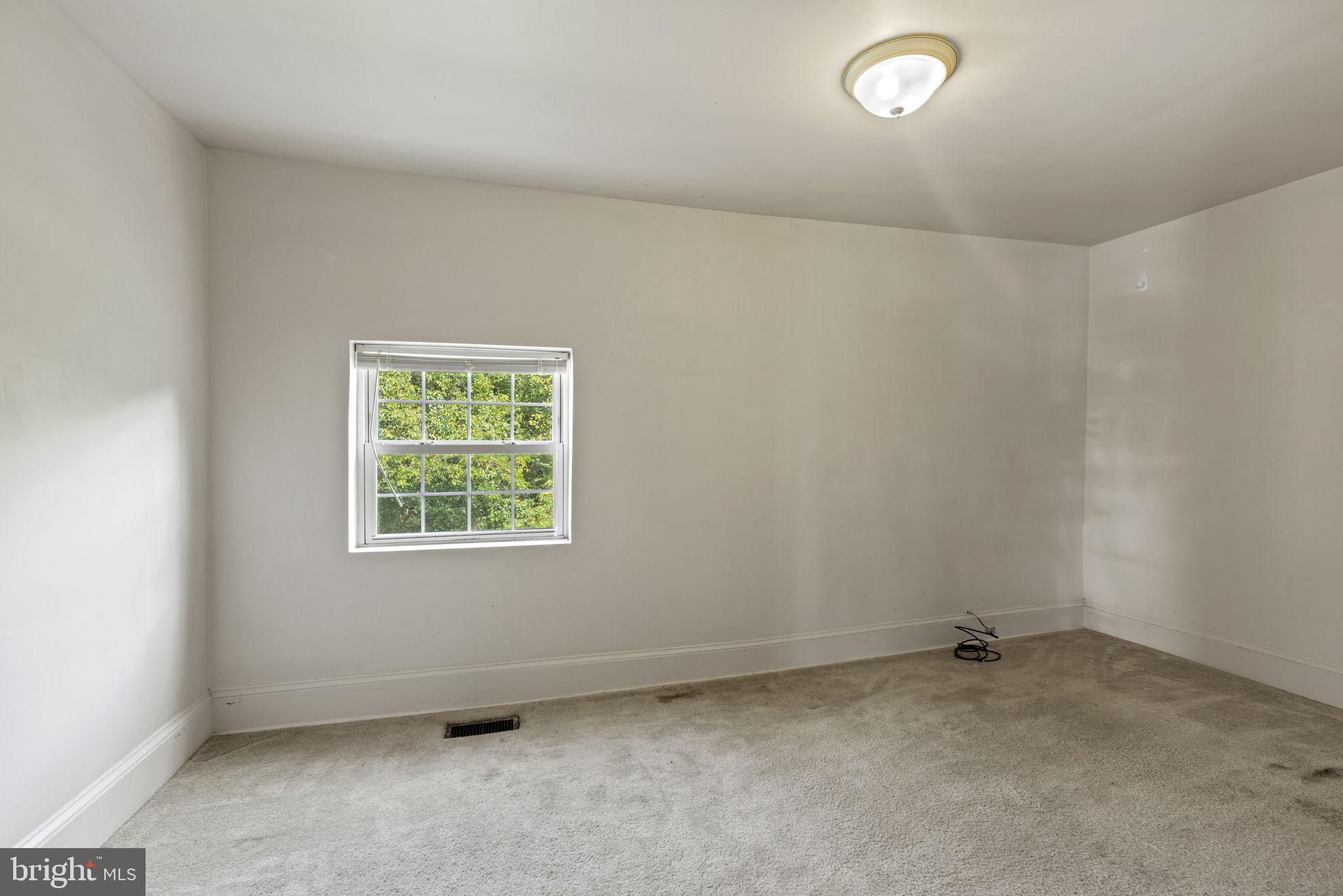 14208 Peddicord Road Mount Airy, MD 21771 - Photo 12 of 25 Gallery Image 12