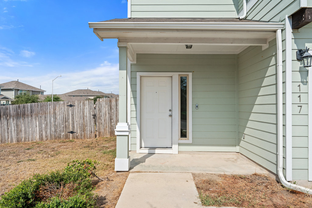 117 Wapiti Road Buda, TX 78610 - Photo 6 of 35 a view of a entrance front of house