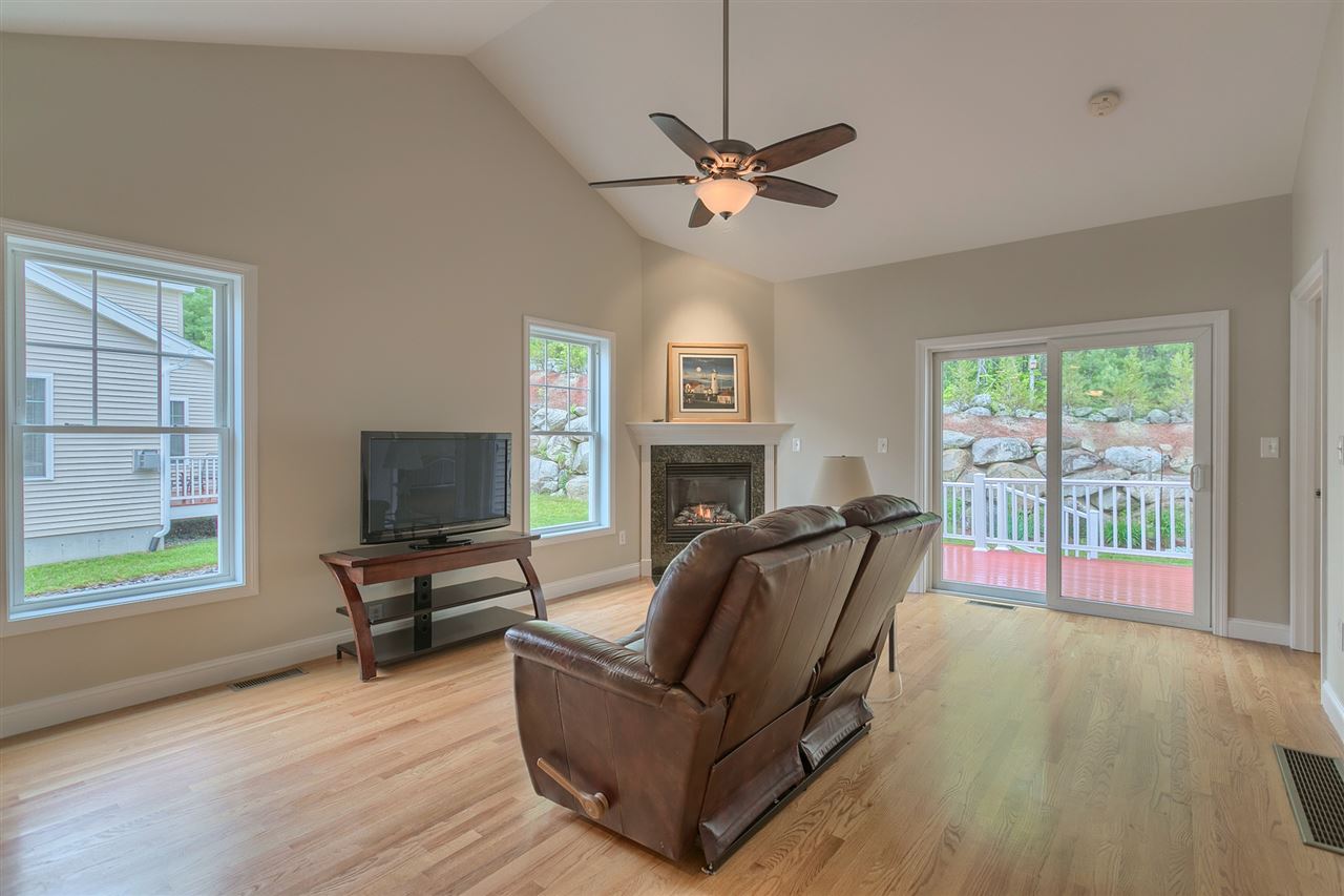 29 Winterberry Road, Unit 29 Pelham, NH 03076 - Photo 11 of 38