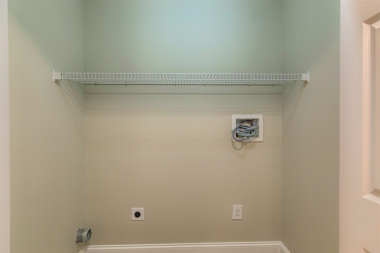 29 Winterberry Road, Unit 29 Pelham, NH 03076 - Photo 21 of 38
